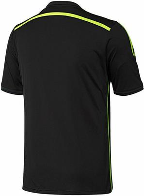 Uniformes da Espanha, produzidos pela Adidas, para a Copa do Mundo de 2014