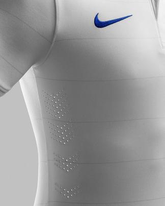 Uniformes dos Estados Unidos, confeccionados pela Nike, para a Copa do Mundo de 2014