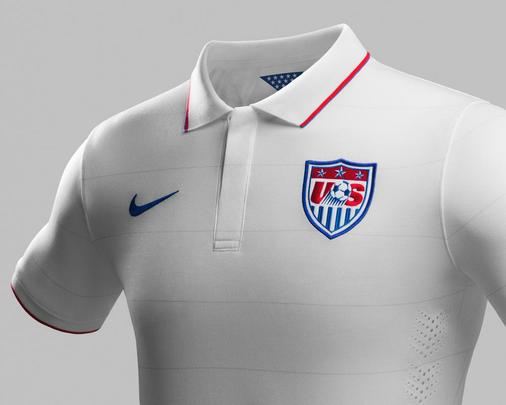 Uniformes dos Estados Unidos, confeccionados pela Nike, para a Copa do Mundo de 2014