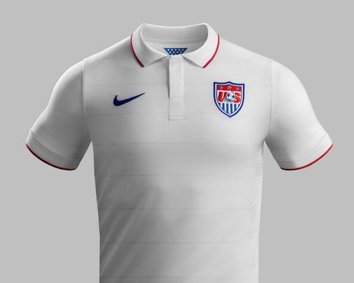 Uniformes dos Estados Unidos, confeccionados pela Nike, para a Copa do Mundo de 2014