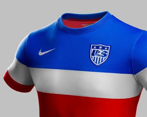 Uniformes dos Estados Unidos, confeccionados pela Nike, para a Copa do Mundo de 2014