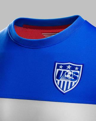 Uniformes dos Estados Unidos, confeccionados pela Nike, para a Copa do Mundo de 2014
