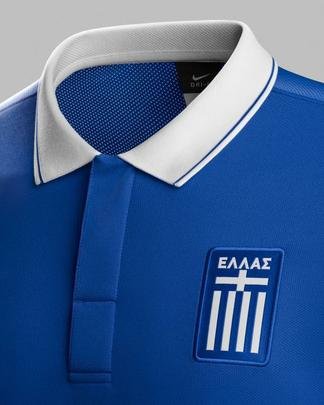 Uniformes da Grcia, produzidos pela Nike, para a Copa do Mundo de 2014