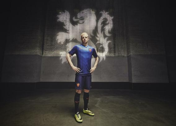 Uniformes da Holanda, produzidos pela Nike, para a Copa do Mundo de 2014