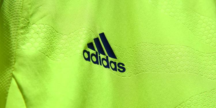 Uniformes do Japo, confeccionados pela Adidas, para a Copa do Mundo de 2014