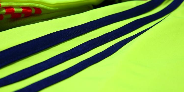 Uniformes do Japo, confeccionados pela Adidas, para a Copa do Mundo de 2014