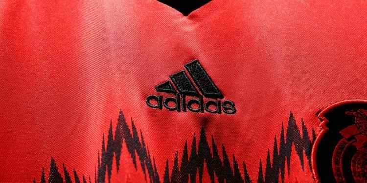 Uniformes do Mxico, produzidos pela Adidas, para a Copa do Mundo de 2014