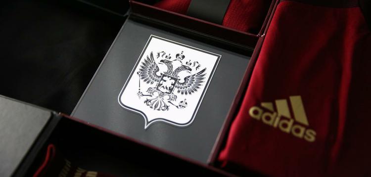 Uniformes da Rssia, produzidos pela Adidas, para a Copa do Mundo de 2014