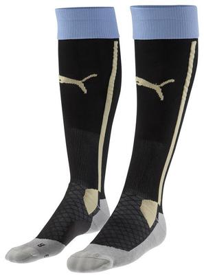 Uniformes do Uruguai, produzidos pela Puma, para a Copa do Mundo de 2014