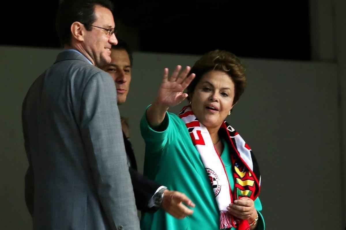 Presidente Dilma Rousseff visitou obras da Arena da Baixada, em Curitiba, nesta sexta-feira (09/05)
