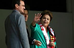 Presidente Dilma Rousseff visitou obras da Arena da Baixada, em Curitiba, nesta sexta-feira (09/05)