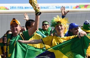 Torcedores de Brasil e Crocia chegaram com mais de quatro horas de antecedncia para assistir primeiro jogo da Copa do Mundo