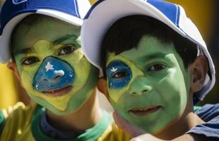 Torcedores de Brasil e Crocia chegaram com mais de quatro horas de antecedncia para assistir primeiro jogo da Copa do Mundo