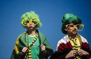 Torcedores de Brasil e Crocia chegaram com mais de quatro horas de antecedncia para assistir primeiro jogo da Copa do Mundo