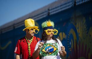 Torcedores de Brasil e Crocia chegaram com mais de quatro horas de antecedncia para assistir primeiro jogo da Copa do Mundo