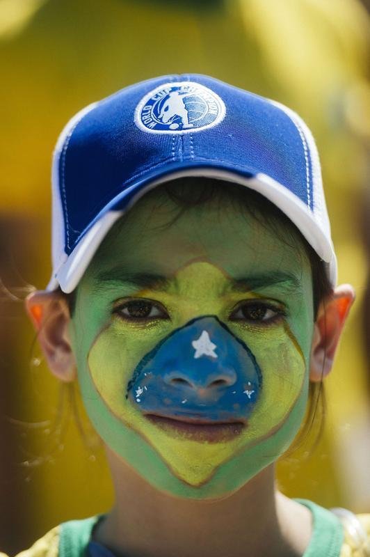Torcedores de Brasil e Crocia chegaram com mais de quatro horas de antecedncia para assistir primeiro jogo da Copa do Mundo