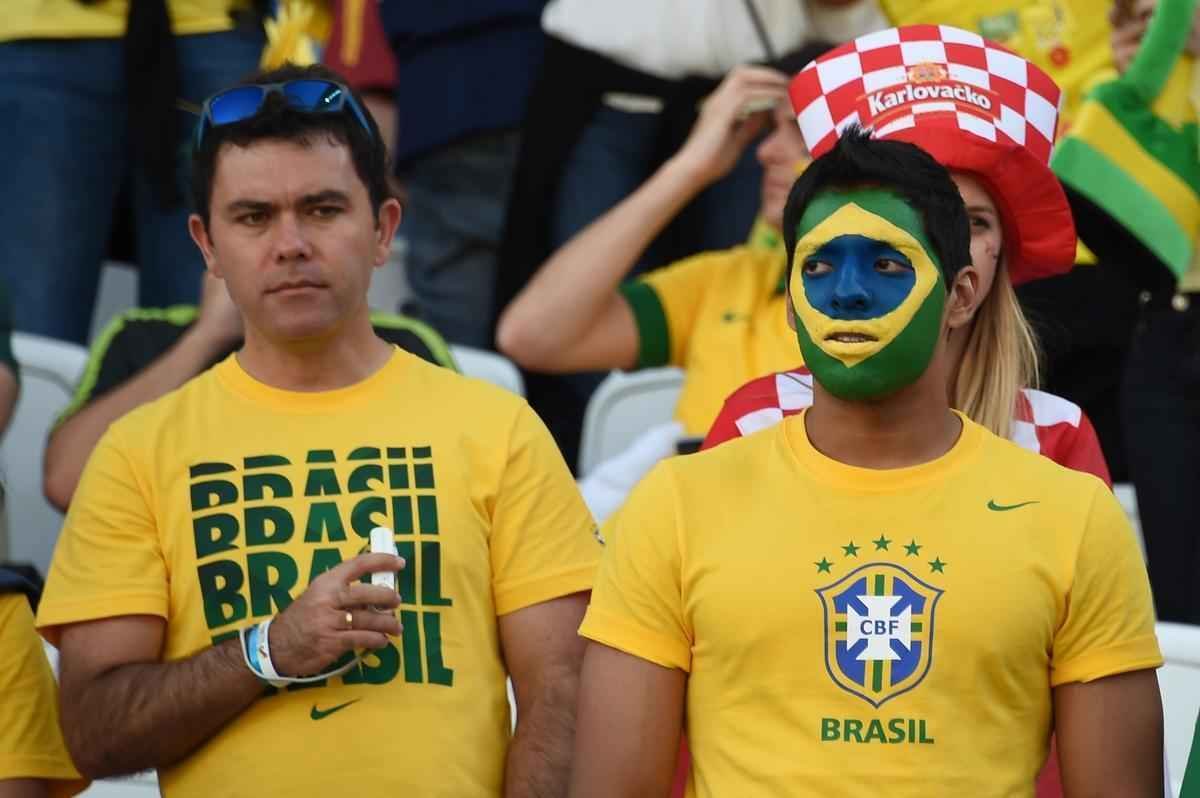 Torcedores dentro do Itaquero para a abertura da Copa