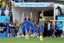 Jogadores de Brasil e Crocia durante aquecimento, na Arena Corinthians