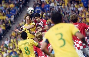 Lances de Brasil e Crocia, na Arena Itaquero, pela partida de abertura da Copa do Mundo