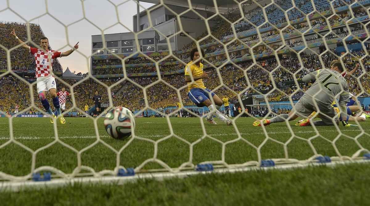 Lances de Brasil e Crocia, na Arena Itaquero, pela partida de abertura da Copa do Mundo