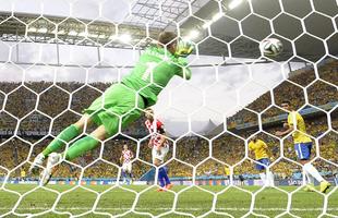 Lances de Brasil e Crocia, na Arena Itaquero, pela partida de abertura da Copa do Mundo