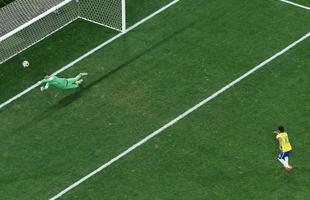 Lances de Brasil e Crocia, na Arena Itaquero, pela partida de abertura da Copa do Mundo