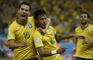 Lances de Brasil e Crocia, na Arena Itaquero, pela partida de abertura da Copa do Mundo