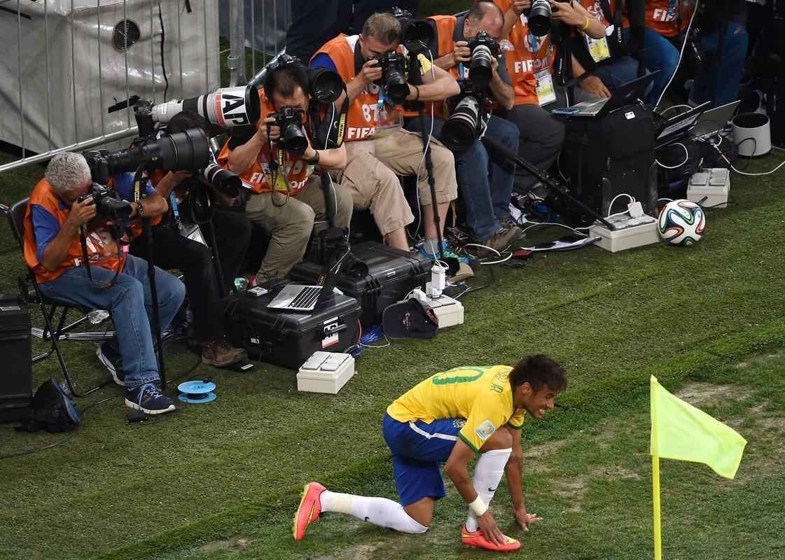 Lances de Brasil e Crocia, na Arena Itaquero, pela partida de abertura da Copa do Mundo