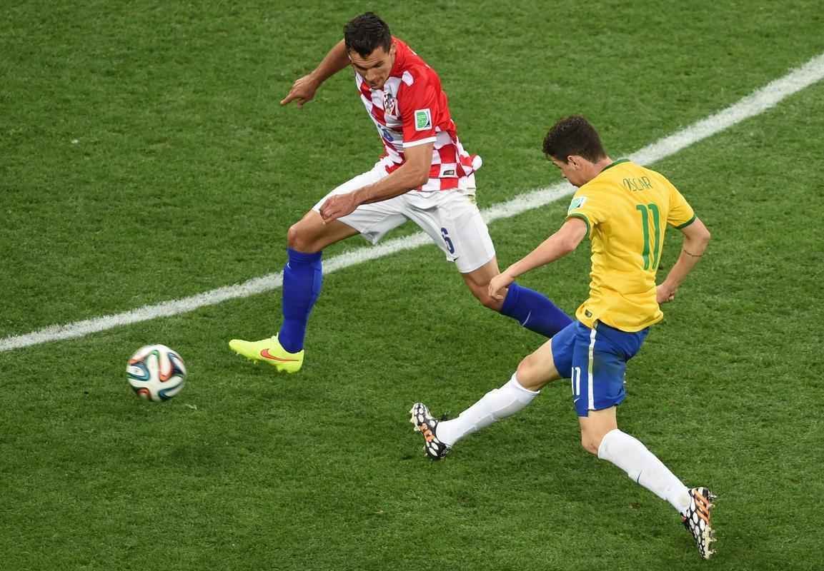 Lances de Brasil e Crocia, na Arena Itaquero, pela partida de abertura da Copa do Mundo