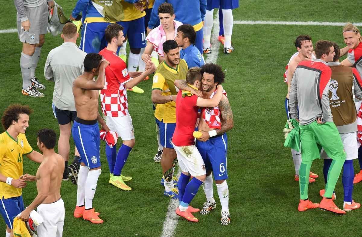 Lances de Brasil e Crocia, na Arena Itaquero, pela partida de abertura da Copa do Mundo