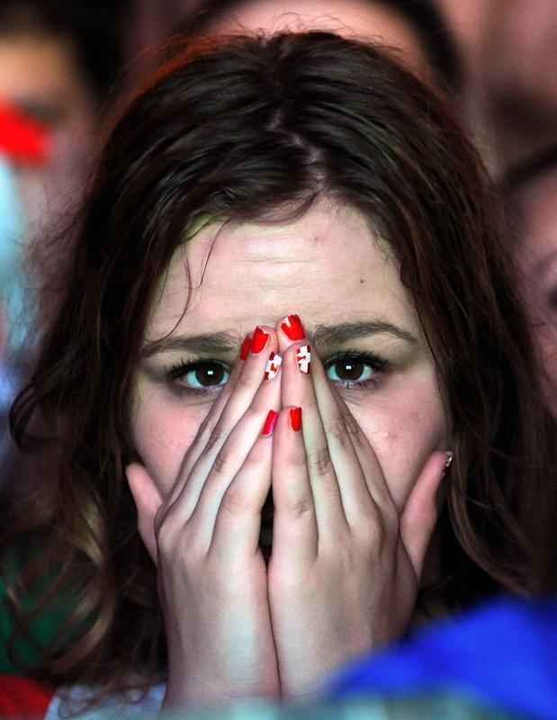 Torcida croata em Zagreb foi da alegria  decepo no jogo de abertura da Copa