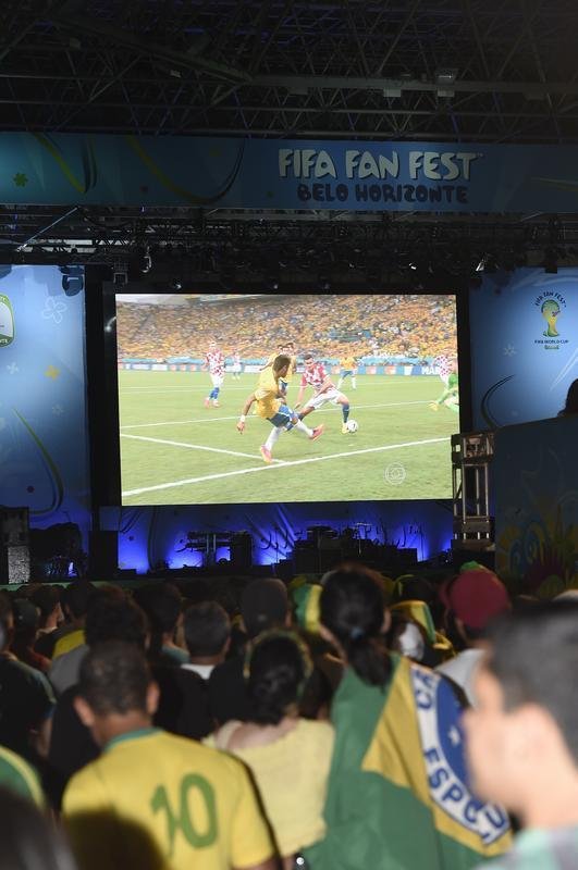 Cerca de 21 mil pessoas acompanharam da Fifa Fan Fest, em Belo Horizonte, a partida inaugural da Copa do Mundo