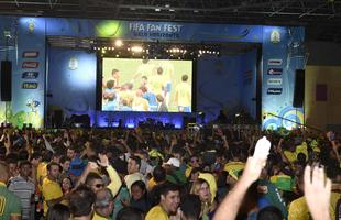 Cerca de 21 mil pessoas acompanharam da Fifa Fan Fest, em Belo Horizonte, a partida inaugural da Copa do Mundo