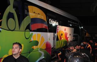 Seleo Colombiana chegou no incio da noite desta quinta-feira a Belo Horizonte, onde faz, no sbado, s 13h, o primeiro jogo na Copa do Mundo contra a Grcia. Jogadores foram recebidos por muitos torcedores na portaria do Hotel Ouro Minas. 