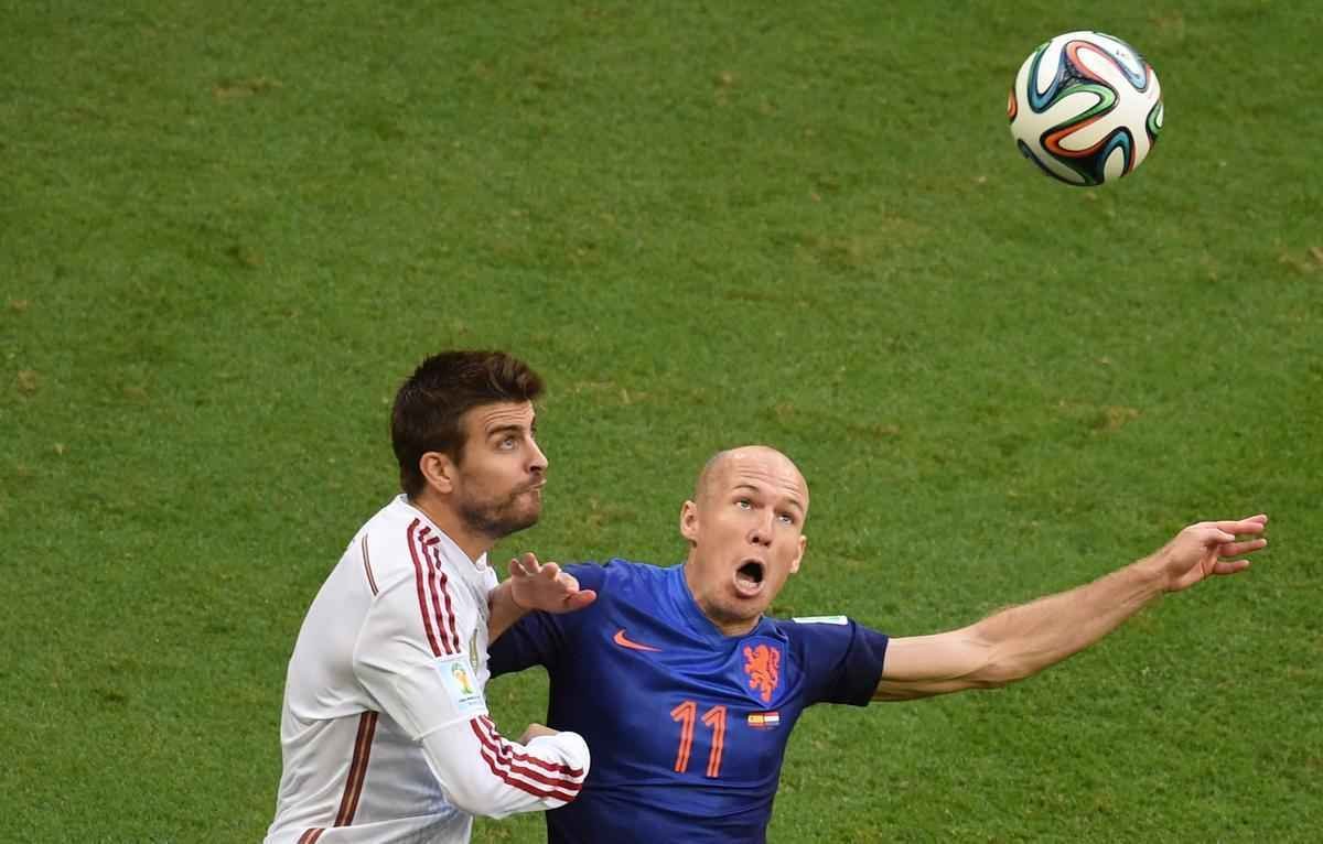 Na Arena Fonte Nova, em Salvador, Espanha e Holanda se enfrentam pelo Grupo B da Copa do Mundo