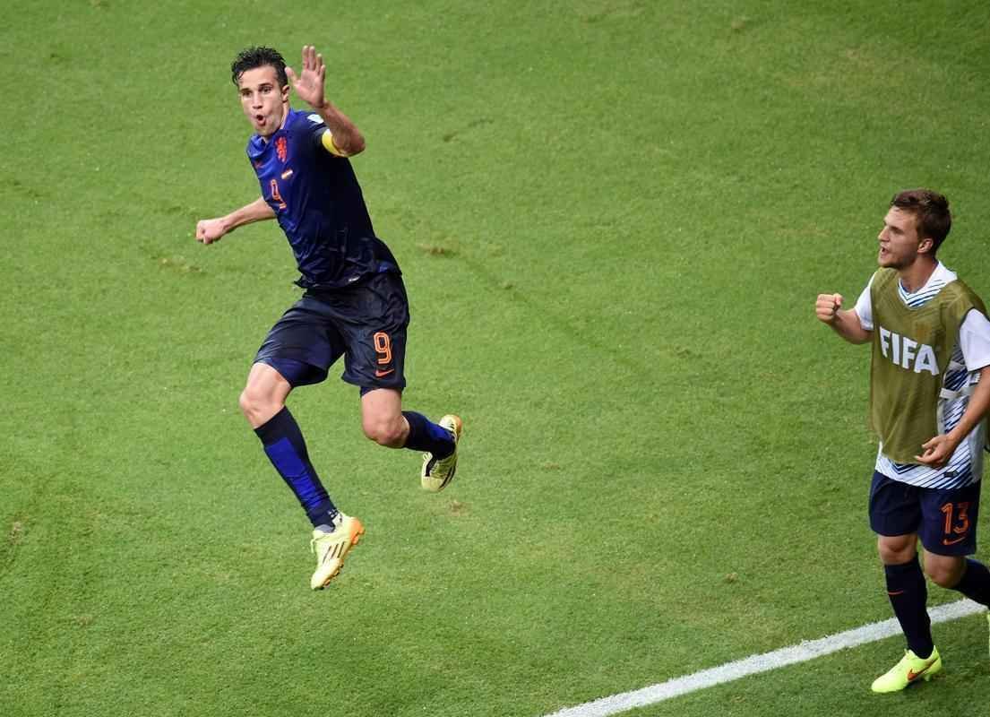 Na Arena Fonte Nova, em Salvador, Espanha e Holanda se enfrentam pelo Grupo B da Copa do Mundo