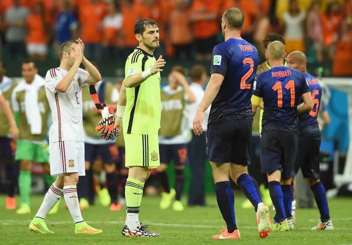 Na Arena Fonte Nova, em Salvador, Espanha e Holanda se enfrentam pelo Grupo B da Copa do Mundo