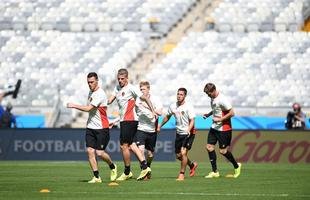 Sele��o Belga treina no Mineir�o, palco do duelo contra Arg�lia, pelo Grupo H da Copa