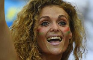 Portuguesas e alem�s embelezaram a Arena Fonte Nova nesta segunda-feira