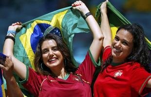 Portuguesas e alem�s embelezaram a Arena Fonte Nova nesta segunda-feira