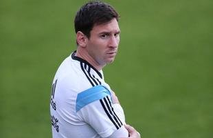 Lionel Messi treinou nesta segunda-feira na Cidade do Galo e concedeu entrevista. Para ele, Holanda e Alemanha mostraram, at� agora, o melhor futebol da Copa do Mundo. Veja fotos dele e da Sele��o Argentina no centro de treinamento do Atl�tico, em Belo Horizonte