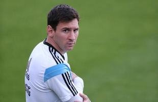 Lionel Messi treinou nesta segunda-feira na Cidade do Galo e concedeu entrevista. Para ele, Holanda e Alemanha mostraram, at� agora, o melhor futebol da Copa do Mundo. Veja fotos dele e da Sele��o Argentina no centro de treinamento do Atl�tico, em Belo Horizonte
