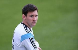 Lionel Messi treinou nesta segunda-feira na Cidade do Galo e concedeu entrevista. Para ele, Holanda e Alemanha mostraram, at� agora, o melhor futebol da Copa do Mundo. Veja fotos dele e da Sele��o Argentina no centro de treinamento do Atl�tico, em Belo Horizonte