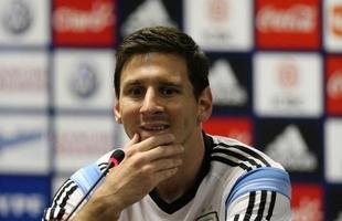 Lionel Messi treinou nesta segunda-feira na Cidade do Galo e concedeu entrevista. Para ele, Holanda e Alemanha mostraram, at� agora, o melhor futebol da Copa do Mundo. Veja fotos dele e da Sele��o Argentina no centro de treinamento do Atl�tico, em Belo Horizonte
