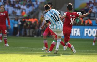 Lionel Messi marca belo gol aos 45 minutos do segundo tempo e garante vitria da Argentina contra Ir, no Mineiro, por 1 a 0
