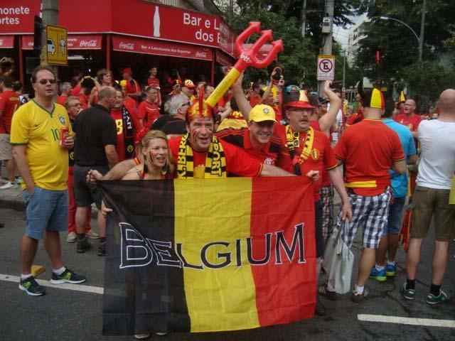 Belgas fazem a festa antes da bola rolar no Maracan 