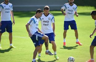 Treinador Alejandro Sabella comandou treinamento para os jogadores reservas