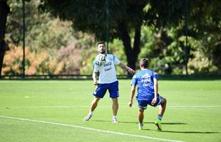 Treinador Alejandro Sabella comandou treinamento para os jogadores reservas