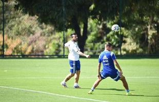 Treinador Alejandro Sabella comandou treinamento para os jogadores reservas