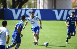 Treinador Alejandro Sabella comandou treinamento para os jogadores reservas